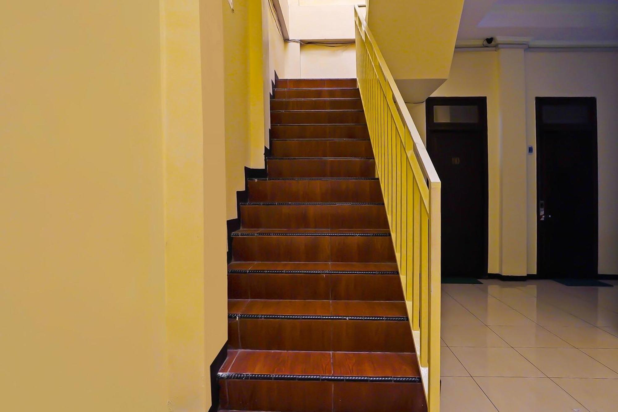 Oyo Life 511 Grace Residence Sorabaya Extérieur photo