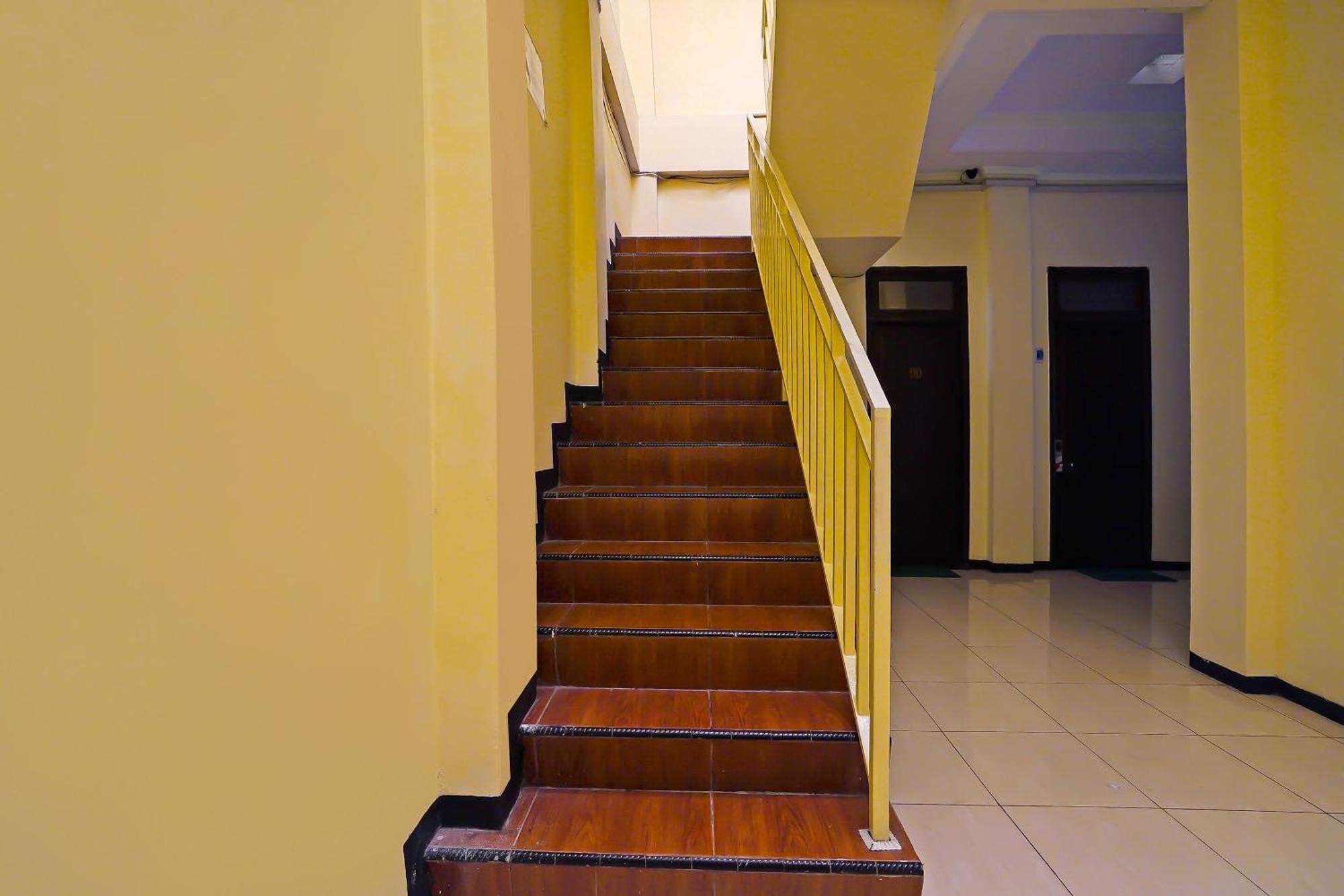Oyo Life 511 Grace Residence Sorabaya Extérieur photo